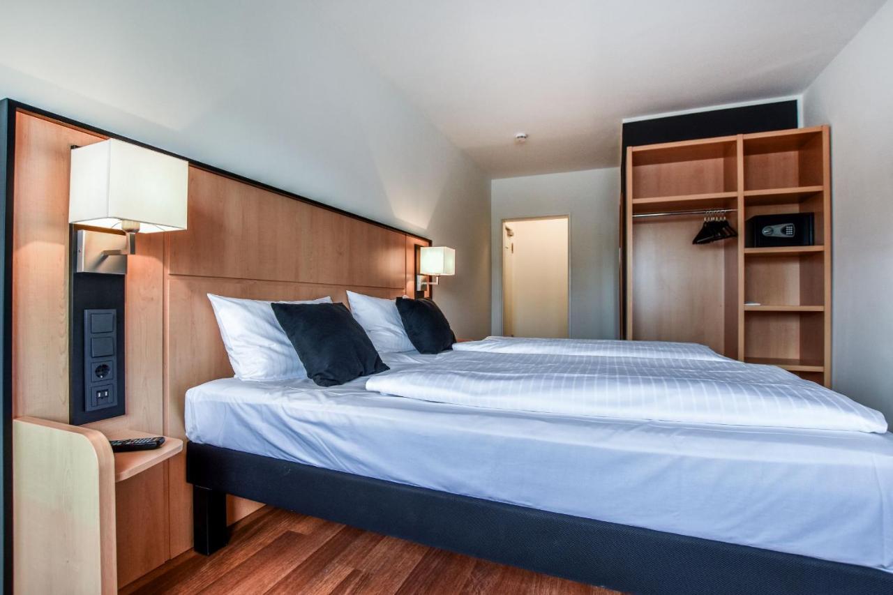 Stay Lev Hotel לברקוסן מראה חיצוני תמונה
